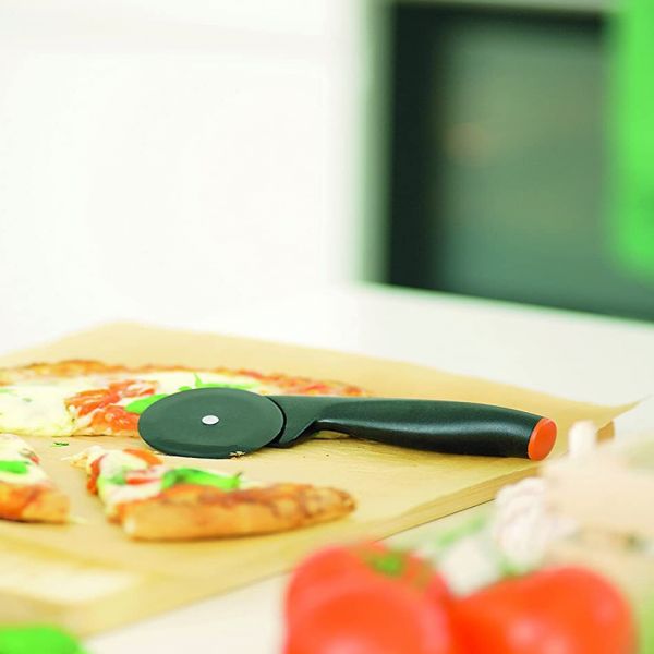  Pizza Bıçağı Fiskars FF Pizza Wheel 1019533