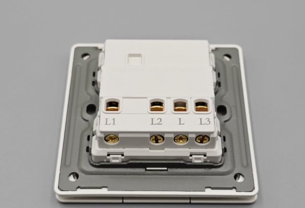 Выключатель трехклавишный Modi PK01-10A-3K-B60, Wh