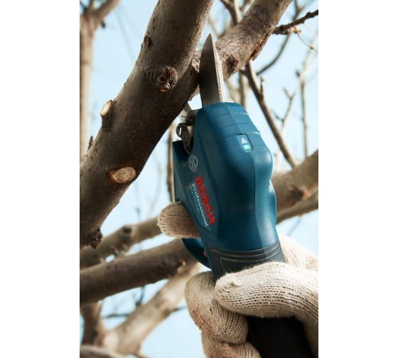 Ağacbudayan akkumulyatorlu Bosch Pro Pruner 06019K1020