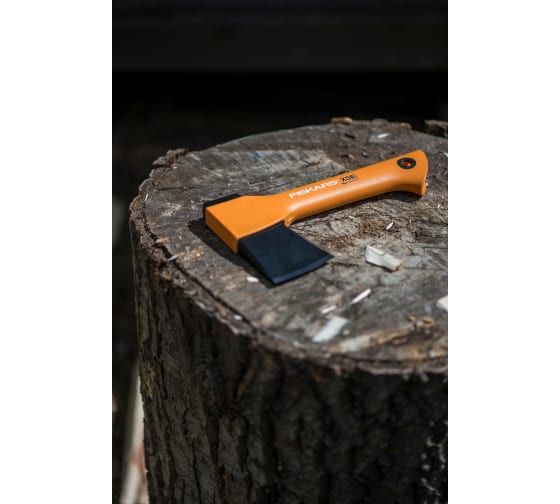 Топор Fiskars 1015617