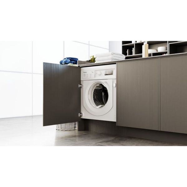 Paltaryuyan və qurulayan maşın Hotpoint-Ariston BI WDHG 861484 EU