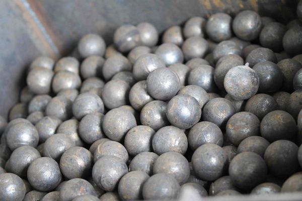 Üyüdücü polad topu, 25 mm / kg