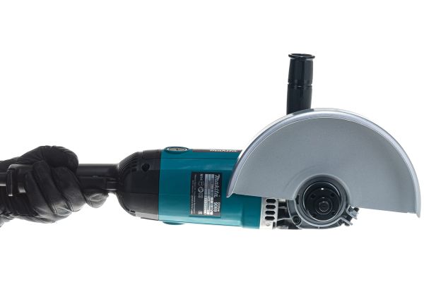 Угловая шлифовальная машина Makita 9069 F