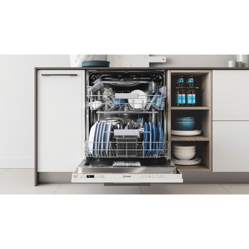 Посудомоечная машина Indesit DIC 3B+16 A