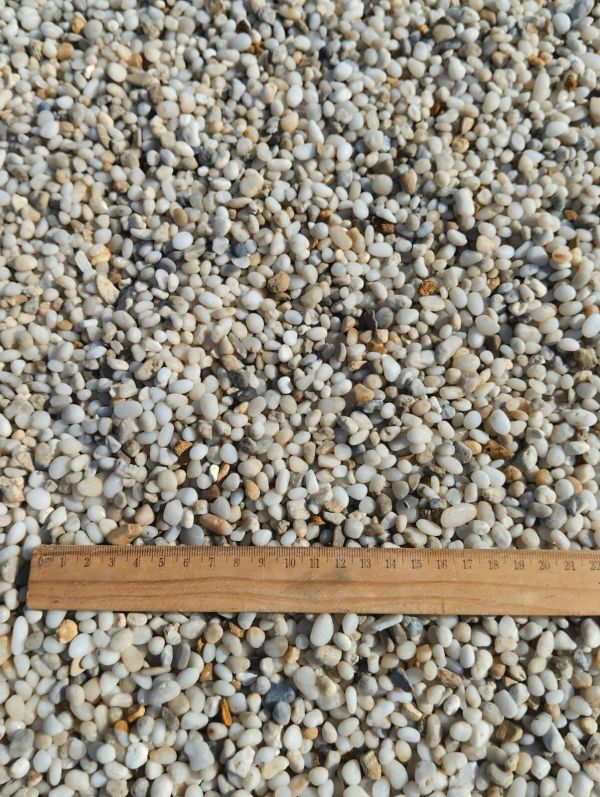 Dekorativ daş  açıq rənqdə 5-10 mm, kq