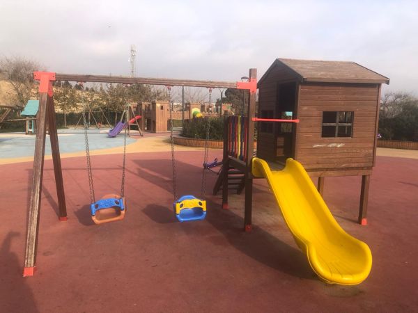 Taxta ev uşaq meydançası üçün ŞS 022